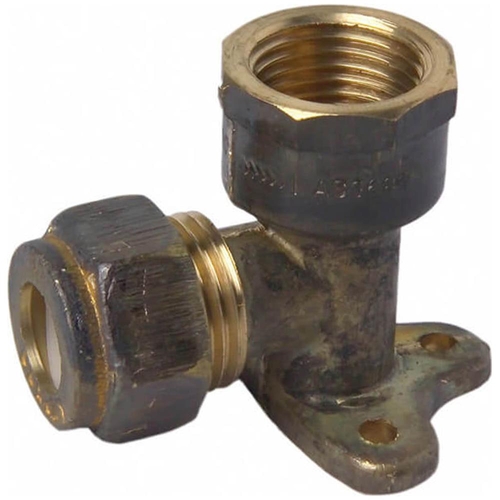 15FI X 15C Elbow FI X C Lugged Nylon Compression Brass