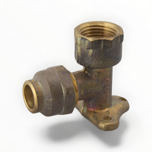 20mm FI X 20mm FL Flared Compression Elbow Lugged Brass